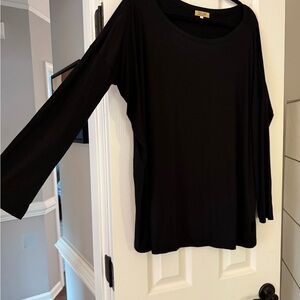 Piko 1988 Elegant Black Long Sleeve Tee